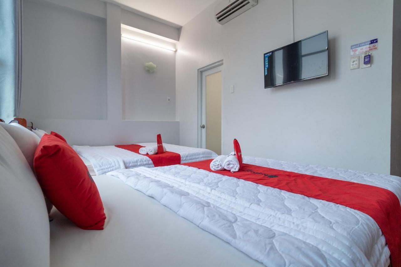 Reddoorz Near Tan Huong Market Хошимин Экстерьер фото